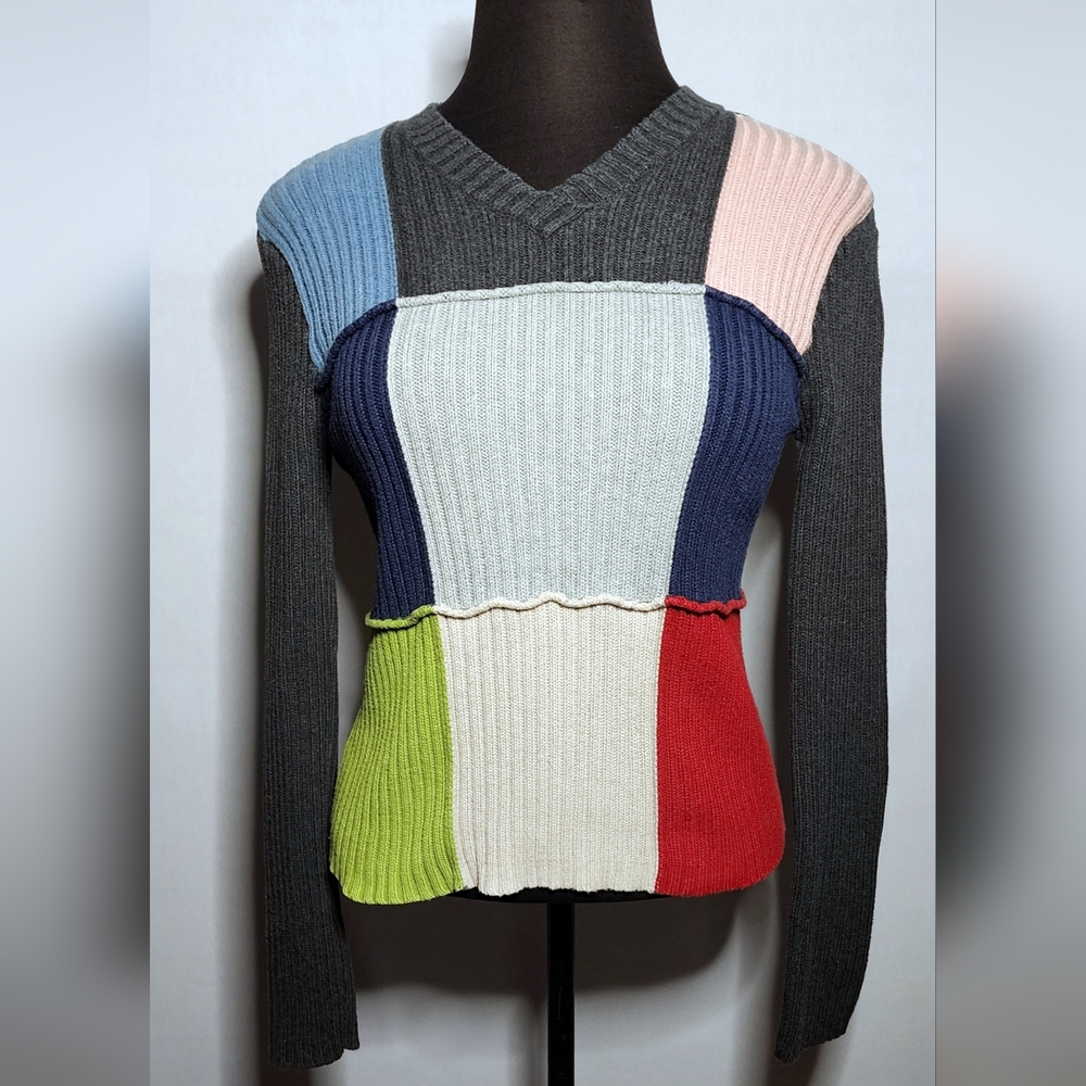 Vint+Mint (S) Liz (Wear) Claiborne heavyweight + textured Vneck sweater-form fit
